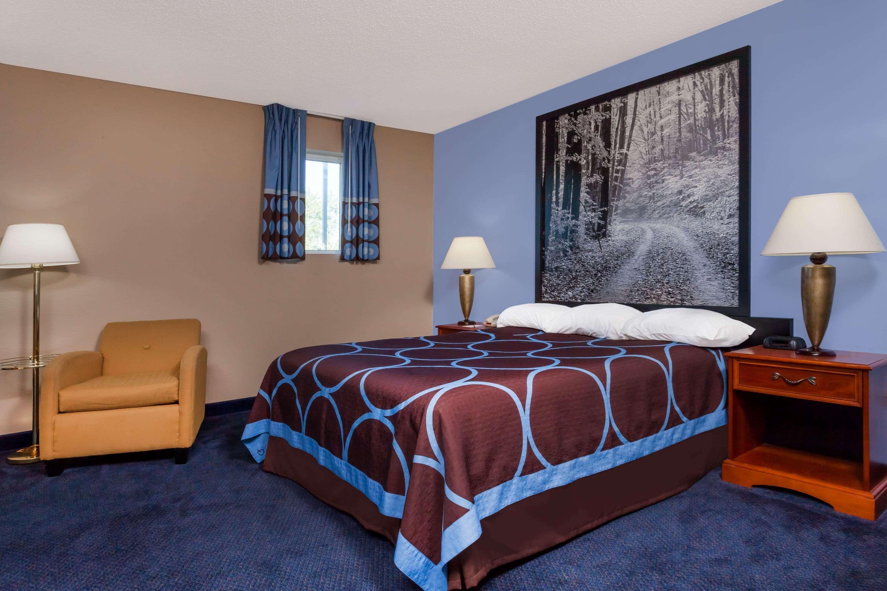 Hotel Super 8 By Wyndham Adrian Esterno foto